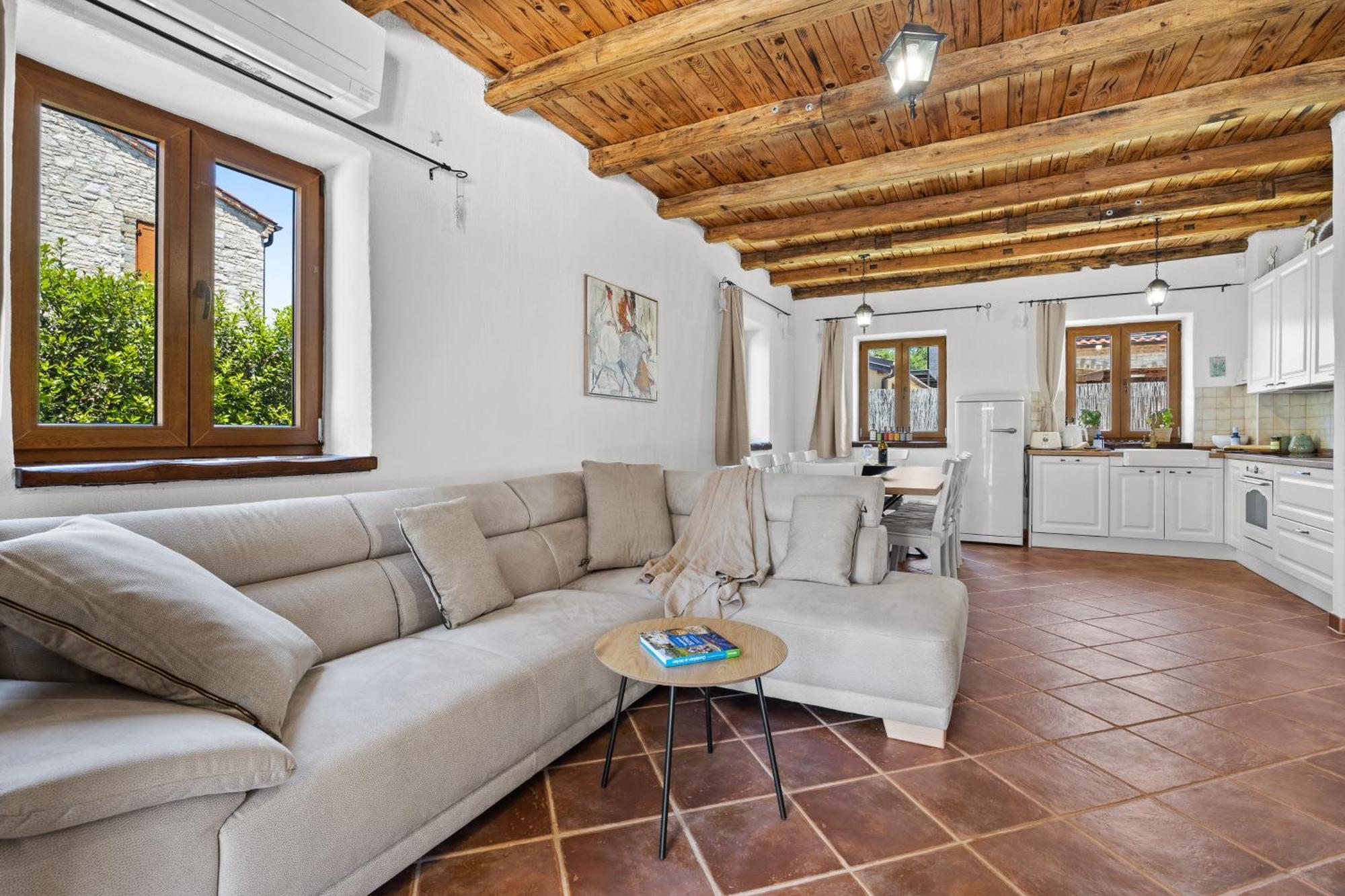 Villa Brioni With Pool By Rentistra Cabrunici Bagian luar foto